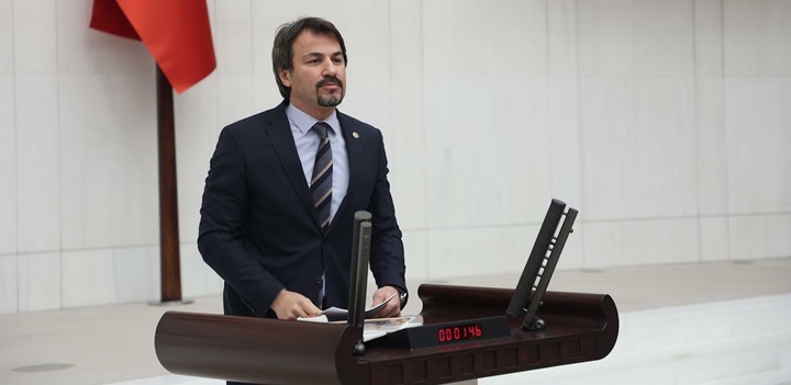 Anıtkabir’de Askerlere Arama TBMM’de Gündem Oldu