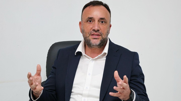 Çeler: Savaşın Gölgesi Kıbrıs’a Düştü