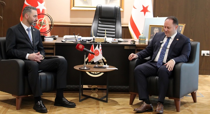 Öztürkler: UID’in Çalışmalarını Takdirle İzliyoruz